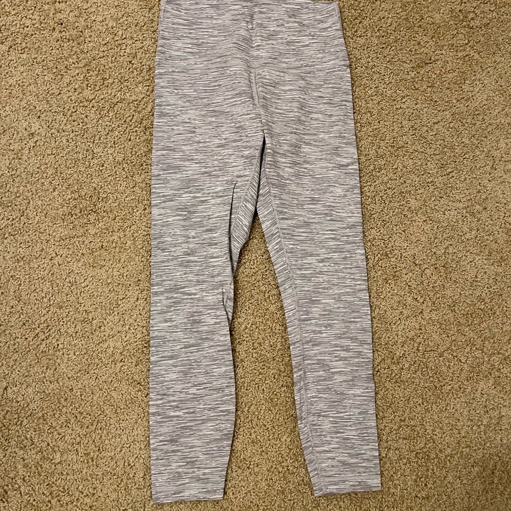 Lululemon Align Leggings (cropped just above ankle) Size 8